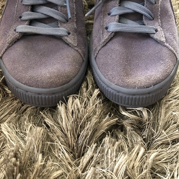 Puma Suede Classic Emboss Sneakers✨ - Picture 3 of 3
